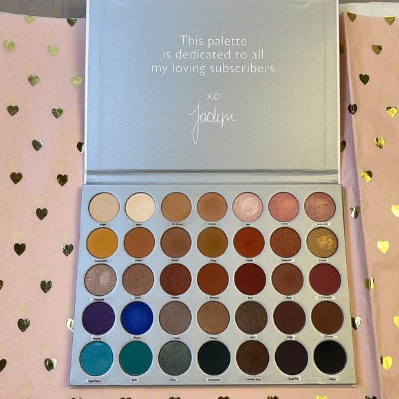The Jaclyn hill morphs palette - Picture 2 of 2